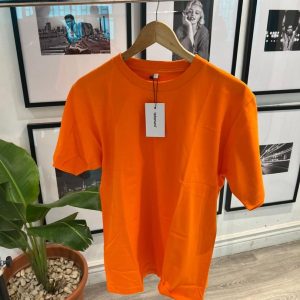 TETANURA Plain T Shirt in Orange