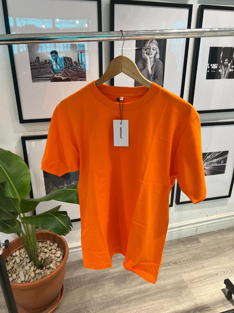 TETANURA Plain T Shirt in Orange